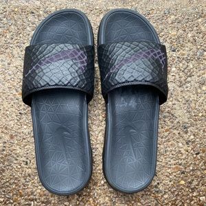 Nike Benassi Solarsoft Slides